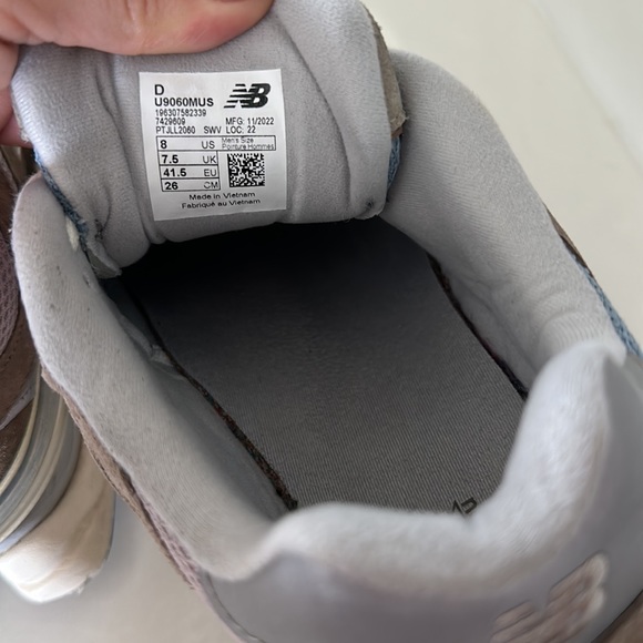 New Balance 9060 "sneakers Limited Edition Quartz Gr/ Team Cream - Picture 10 of 16